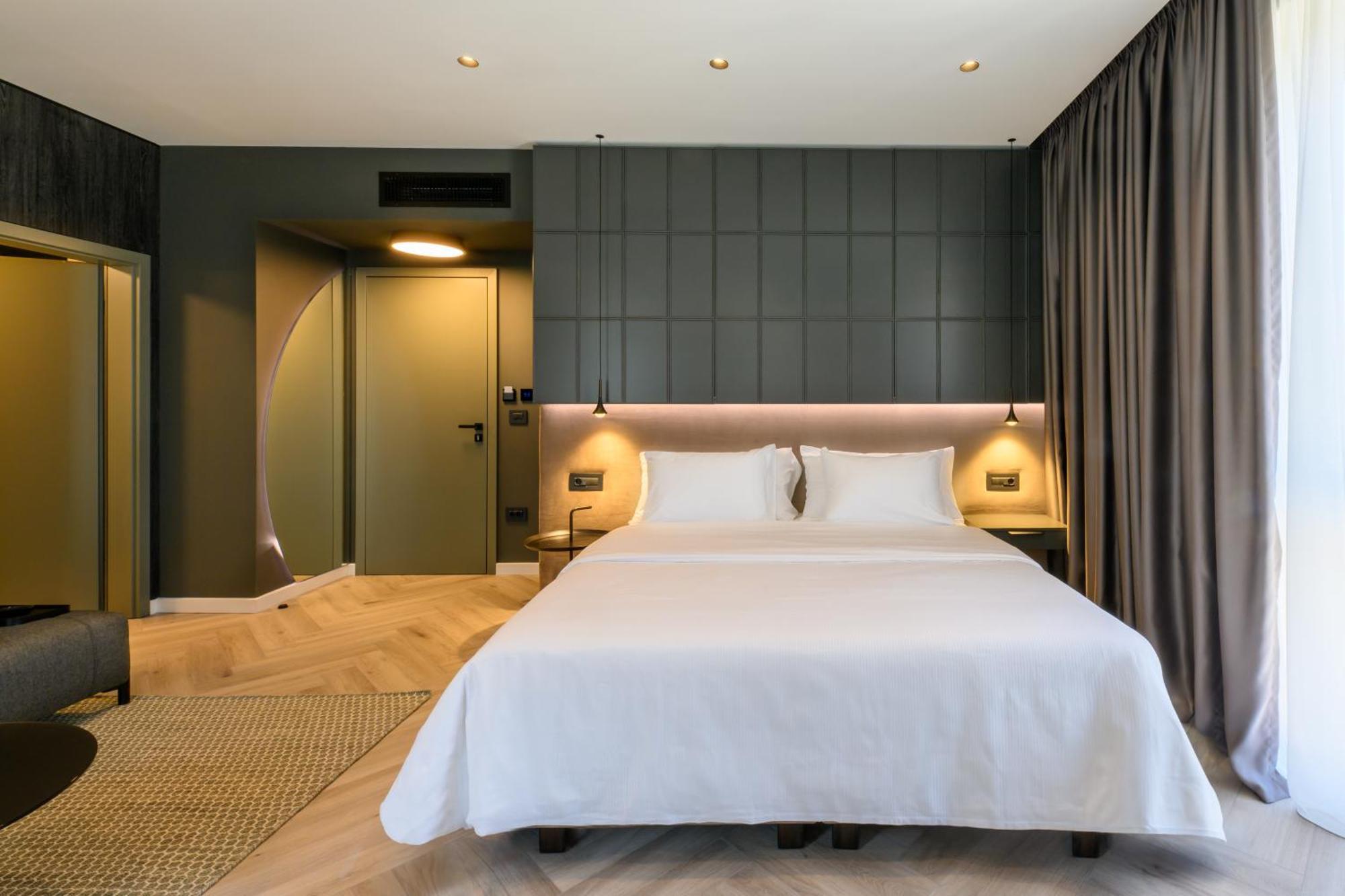Luna Residence Villa ティミショアラ エクステリア 写真